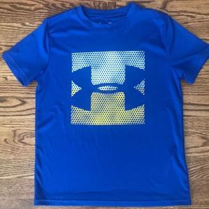 Boys Under Armor tee polyester large
